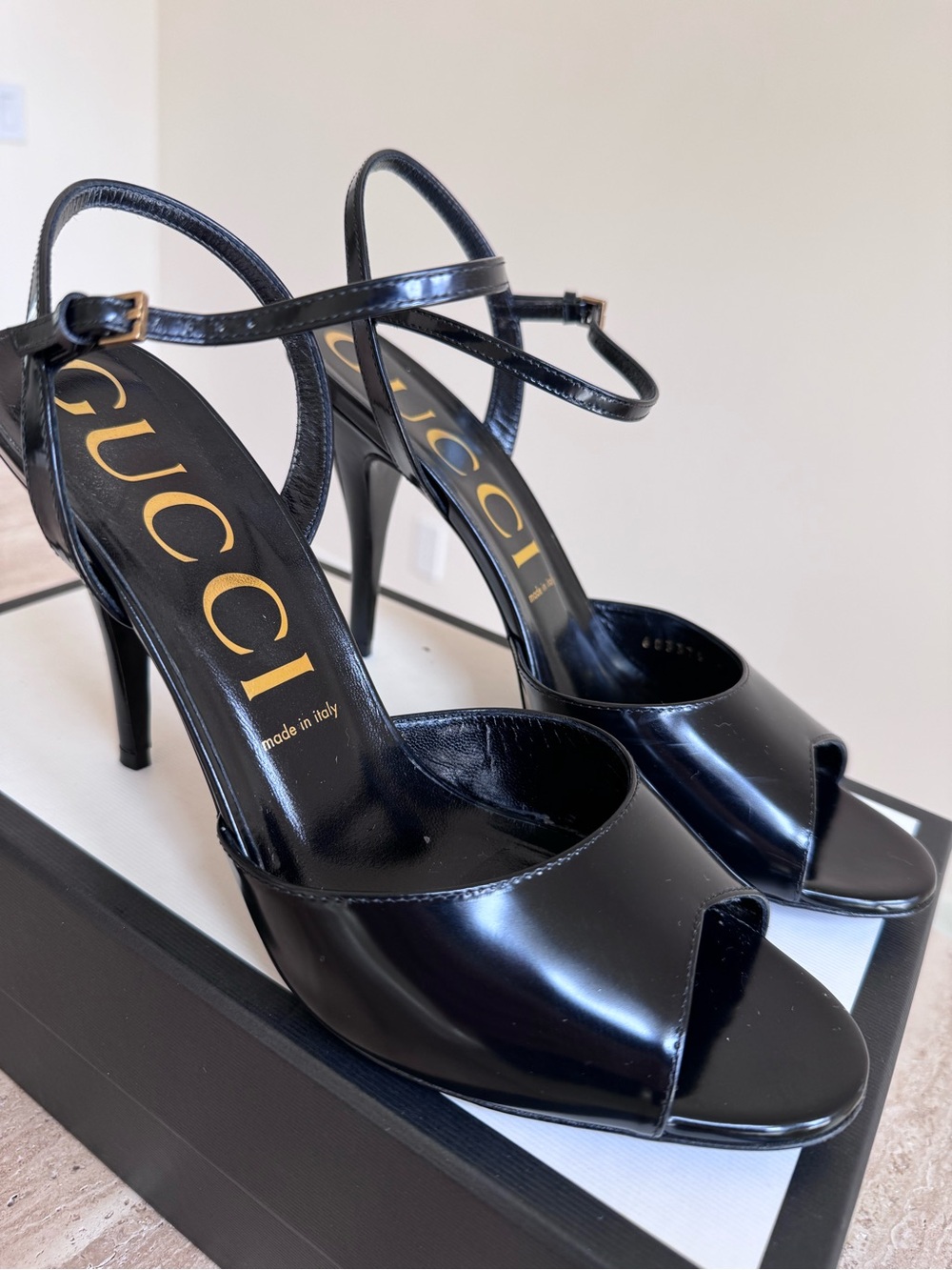 Gucci Black Patent Leather Ankle-Strap Open-Toe Heels - Picture 5 of 8